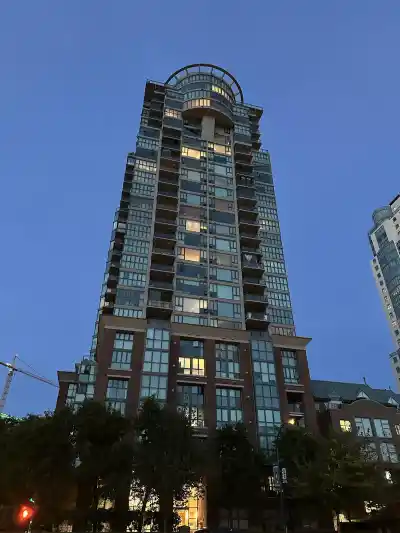 307 1128 QUEBEC STREET, Vancouver BC V6A 4E1