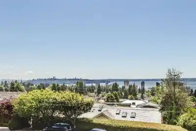2273 MATHERS AVENUE, West Vancouver BC V7V 2H4