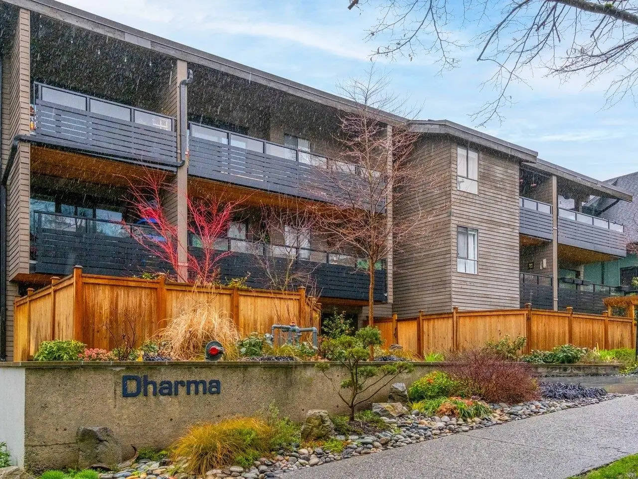 216 1549 KITCHENER STREET, Vancouver BC V5L 2V8