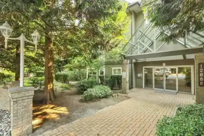 218 12088 66 AVENUE, Surrey BC V3W 1Z9