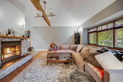 3758 W 35TH AVENUE, Vancouver BC V6N 2N7