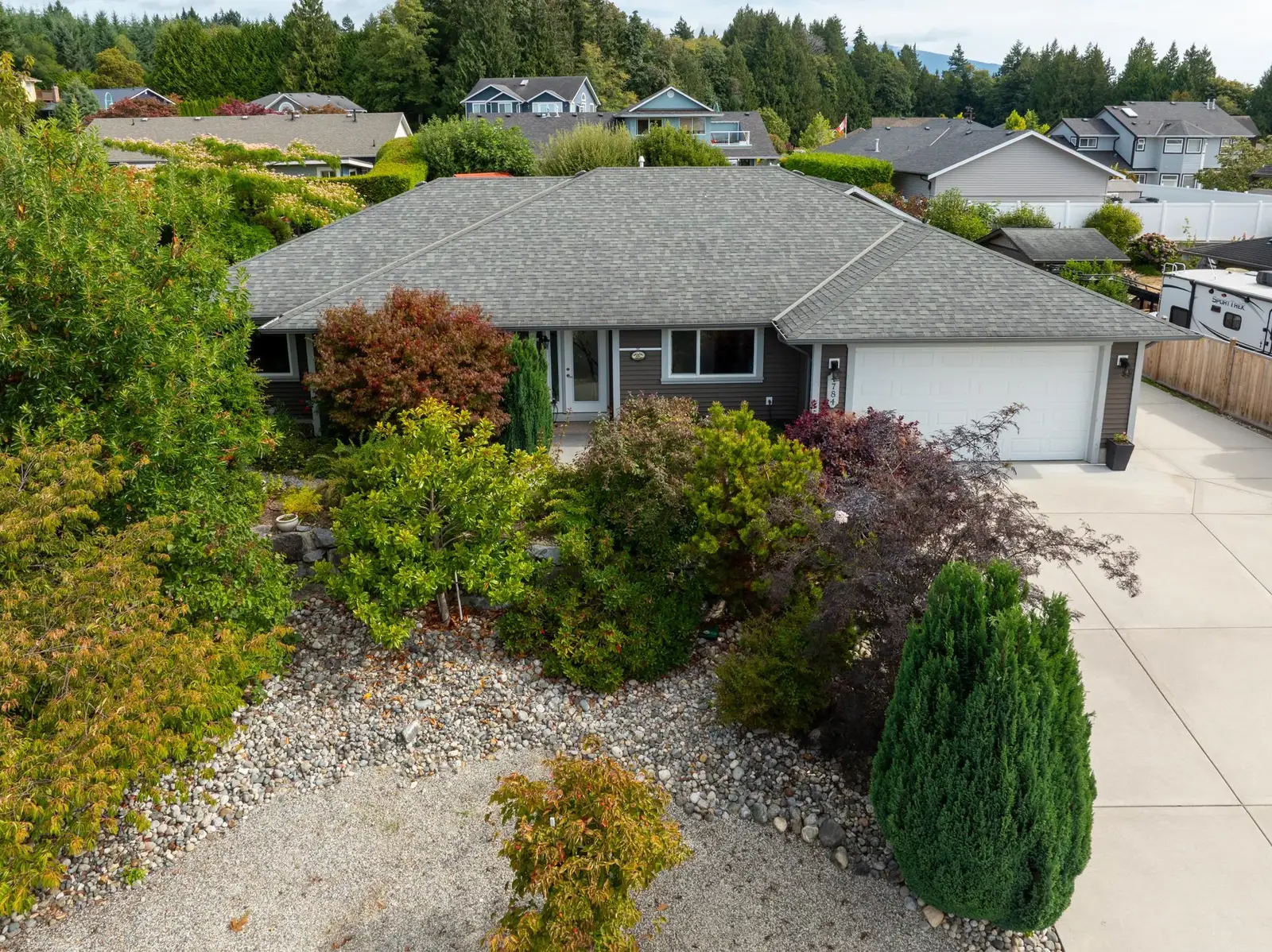 4784 TAMARACK PLACE, Sechelt BC V7Z 0E8