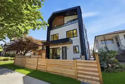 1 3018 E 19TH AVENUE, Vancouver BC V5M 2S9