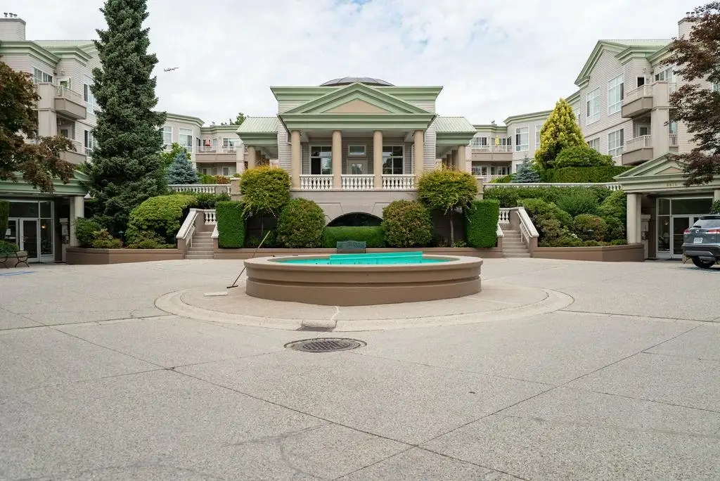 218 8775 JONES ROAD, Richmond BC V6Y 3Y9