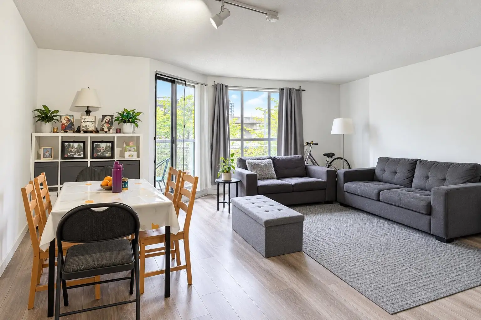 205 3455 ASCOT PLACE, Vancouver BC V5R 6B7