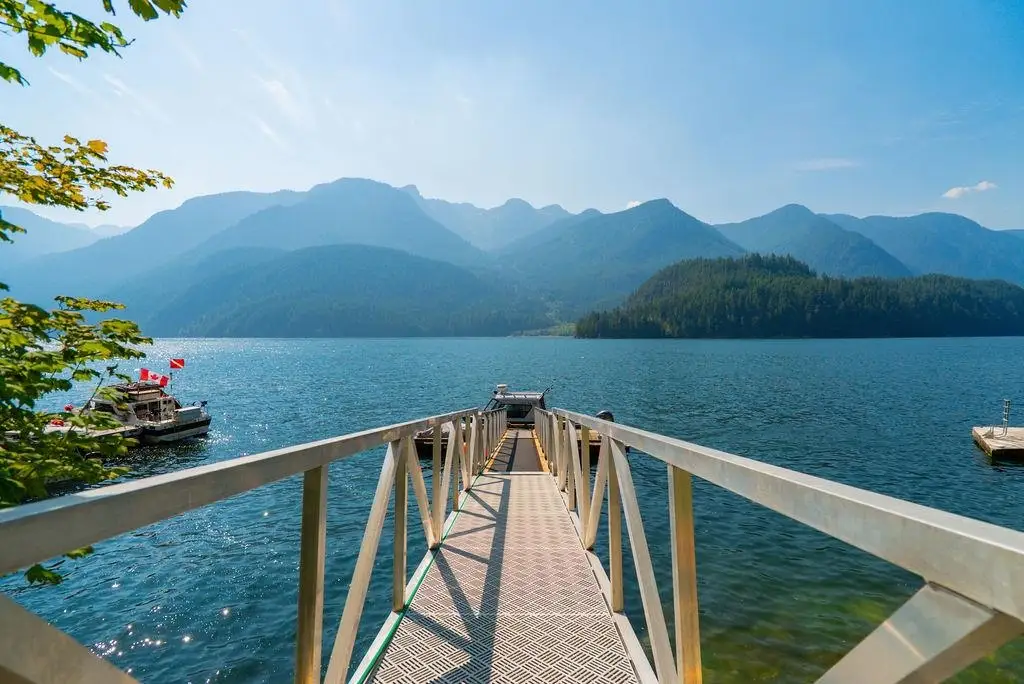 29 E CROKER ISLAND, North Vancouver BC V0V 0V0