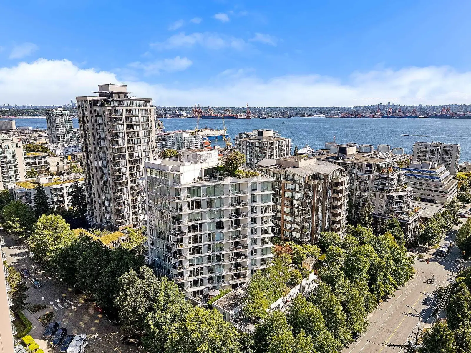 907 175 W 2ND STREET, North Vancouver BC V7M 0A5