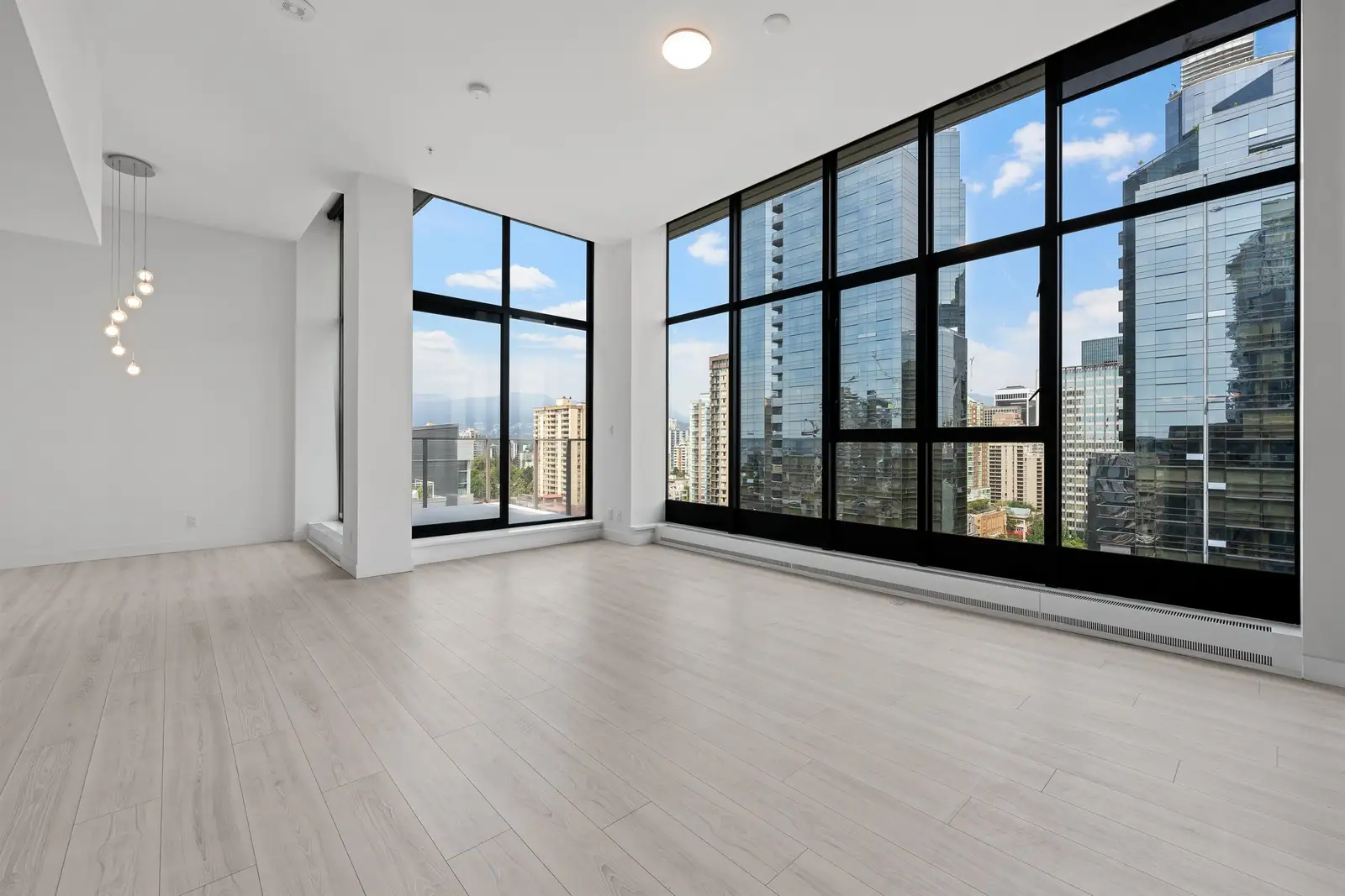 2105 1133 HORNBY STREET, Vancouver BC V6Z 1W1