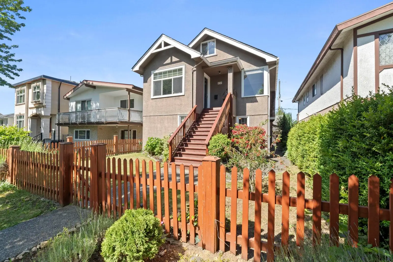 5743 ST. MARGARETS STREET, Vancouver BC V5R 3H6