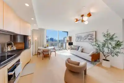 1605 1568 ALBERNI STREET, Vancouver BC V6G 0E3
