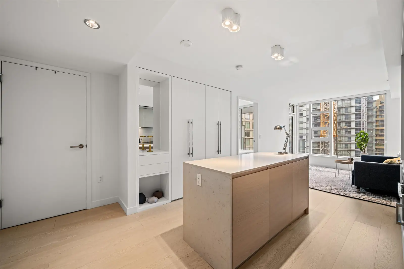 1009 1289 HORNBY STREET, Vancouver BC V6Z 0G7