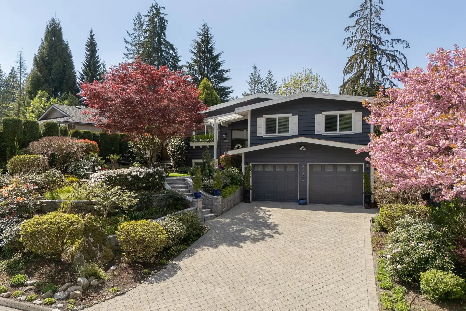 3665 RUTHERFORD CRESCENT, North Vancouver BC V7N 2C6
