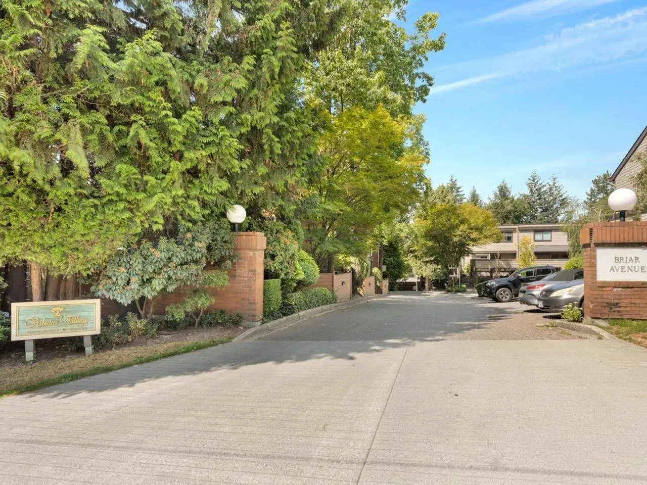 206 2140 BRIAR AVENUE, Vancouver BC V6L 3E3