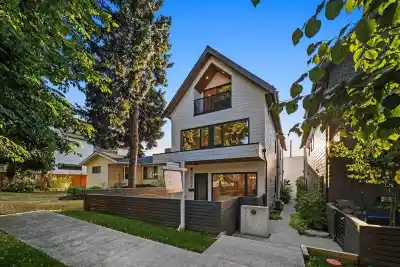 5405 WALES STREET, Vancouver BC V5R 3M9