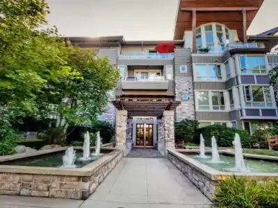 512 560 RAVEN WOODS DRIVE, North Vancouver BC V7G 2T3