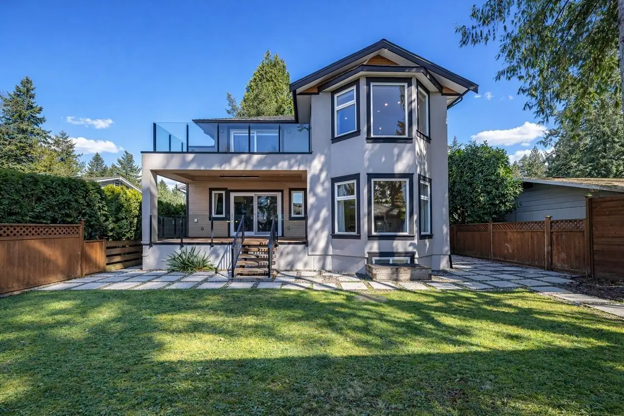 839 W 20TH STREET, North Vancouver BC V7P 2B5
