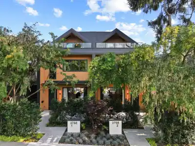2 3768 W 2ND AVENUE, Vancouver BC V6R 1J9