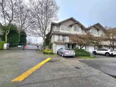 53 8888 151 STREET, Surrey BC V3R 0Z9