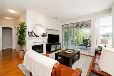 204 16469 64 AVENUE, Surrey BC V3S 6V7