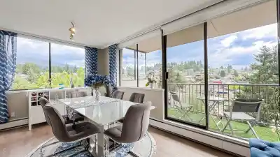 605 555 13TH STREET, West Vancouver BC V7T 2N8