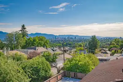 3853 W 14TH AVENUE, Vancouver BC V6R 2X1