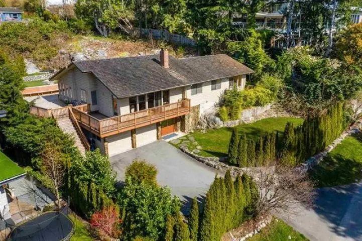 3895 SOUTHRIDGE AVENUE, West Vancouver BC V7V 3H9
