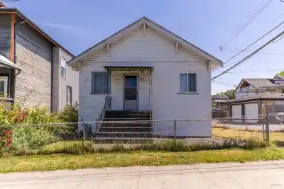 824 SEMLIN DRIVE, Vancouver BC V5L 4J5