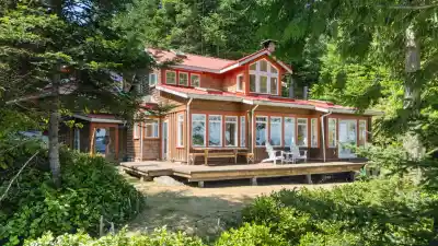 105 ISLAND PARK DRIVE, Galiano Island BC V0N 1P0
