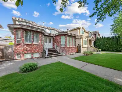 6332 BROOKS STREET, Vancouver BC V5S 3J4