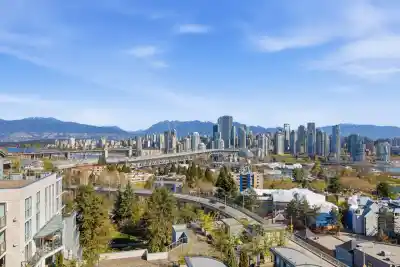 1303 1428 W 6TH AVENUE, Vancouver BC V6H 4H4