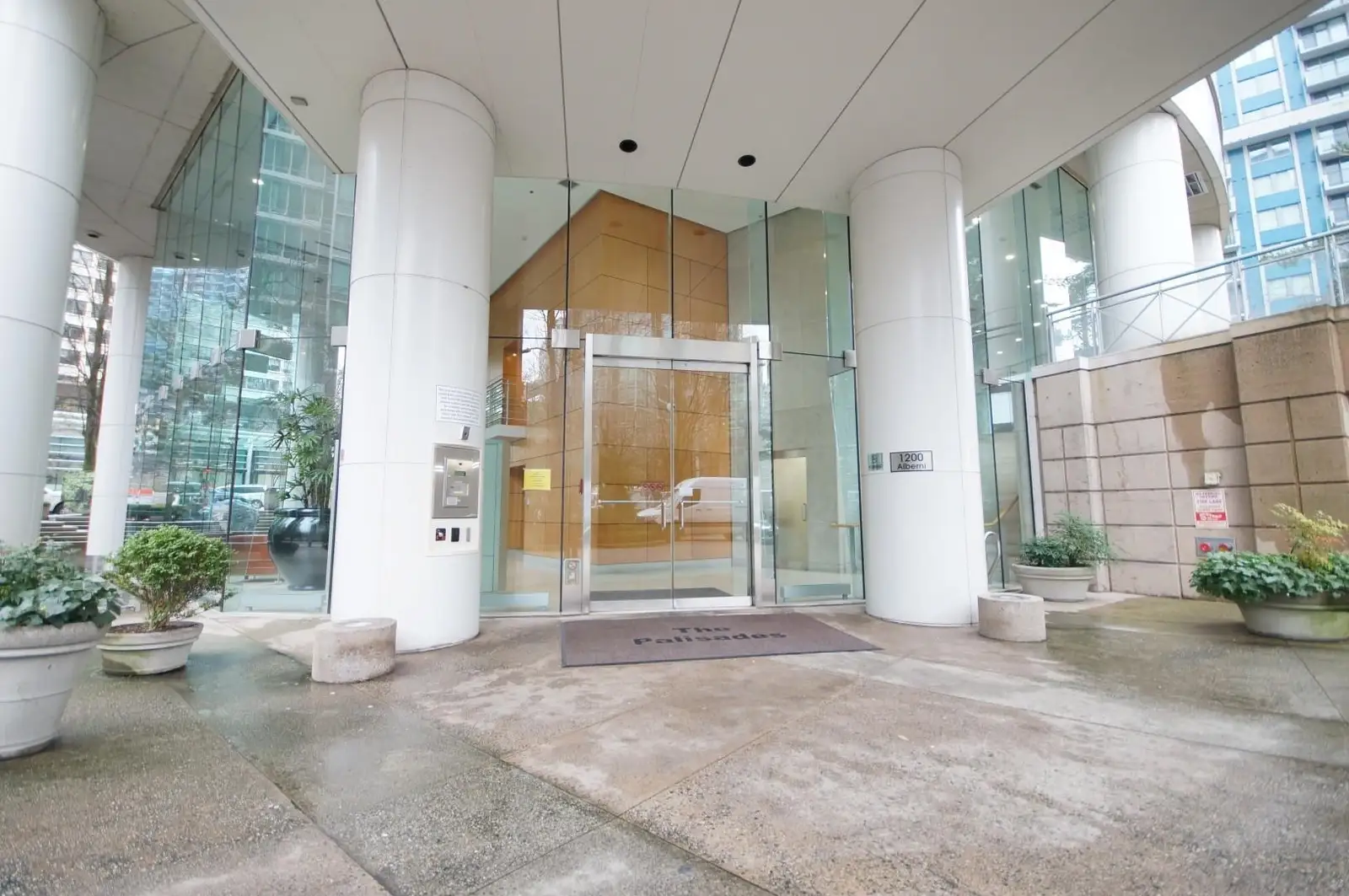 2205 1200 ALBERNI STREET, Vancouver BC V6E 1A6