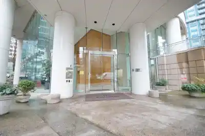 2205 1200 ALBERNI STREET, Vancouver BC V6E 1A6