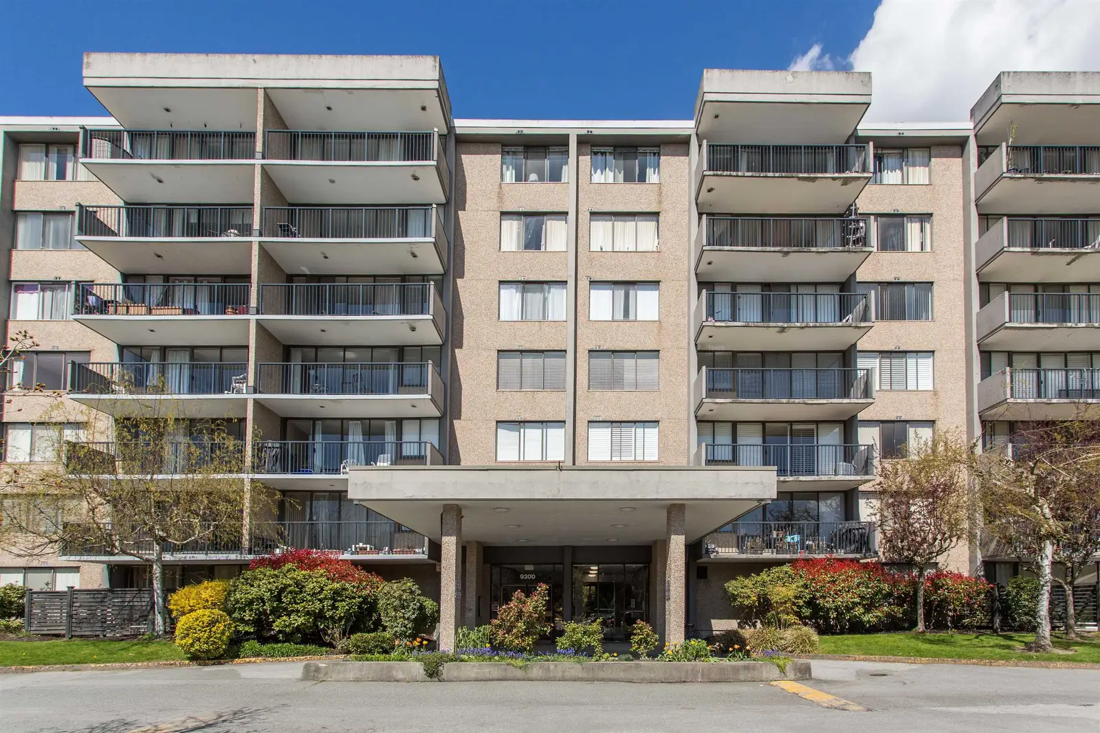 209 9300 PARKSVILLE DRIVE, Richmond BC V7E 4W3