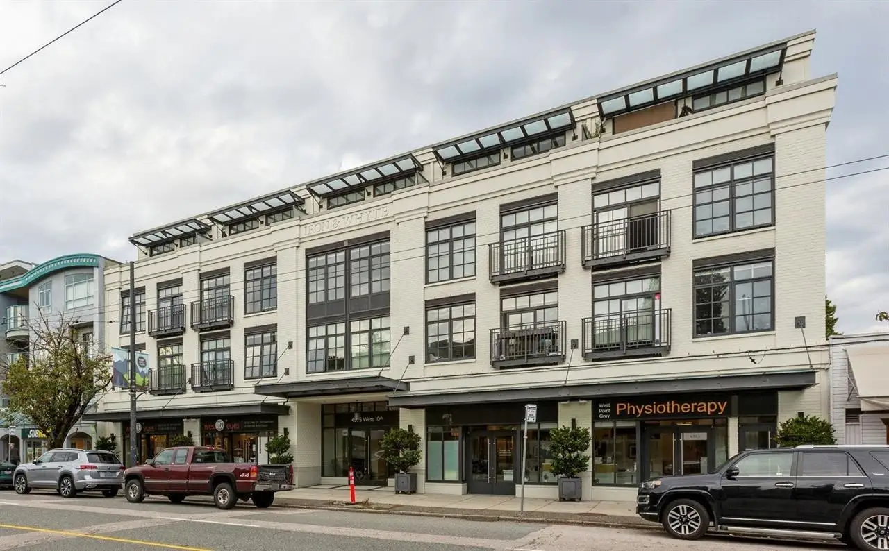 203 4355 W 10TH AVENUE, Vancouver BC V6R 2H6