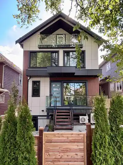 1 746 E 12TH AVENUE, Vancouver BC V5T 2H9