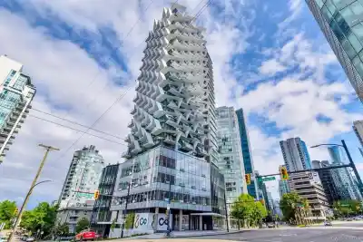 1504 620 CARDERO STREET, Vancouver BC V6G 0C7