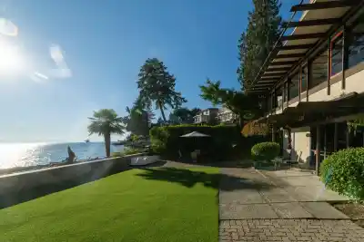 3248 MARINE DRIVE, West Vancouver BC V7V 1M7