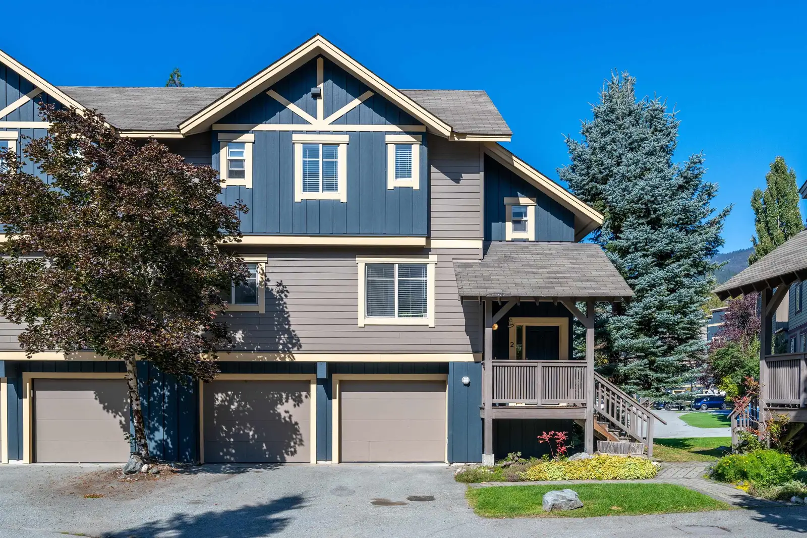 2 1449 VINE ROAD, Pemberton BC V0N 2L1