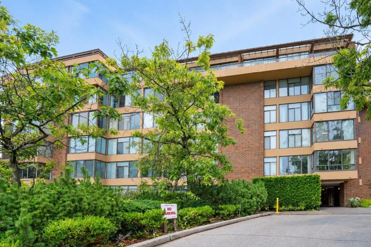 513 2101 MCMULLEN AVENUE, Vancouver BC V6L 3B4