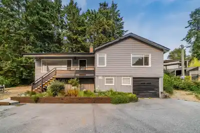 5258 SUNSHINE COAST HIGHWAY, Sechelt BC V7Z 0G7