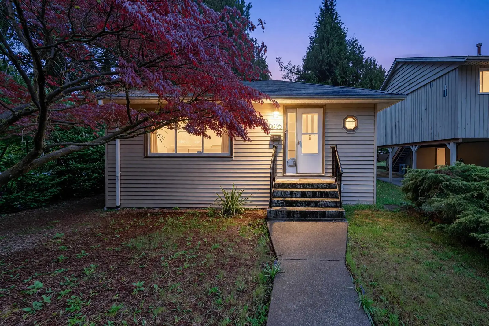 1095 E 29TH STREET, North Vancouver BC V7K 1C1