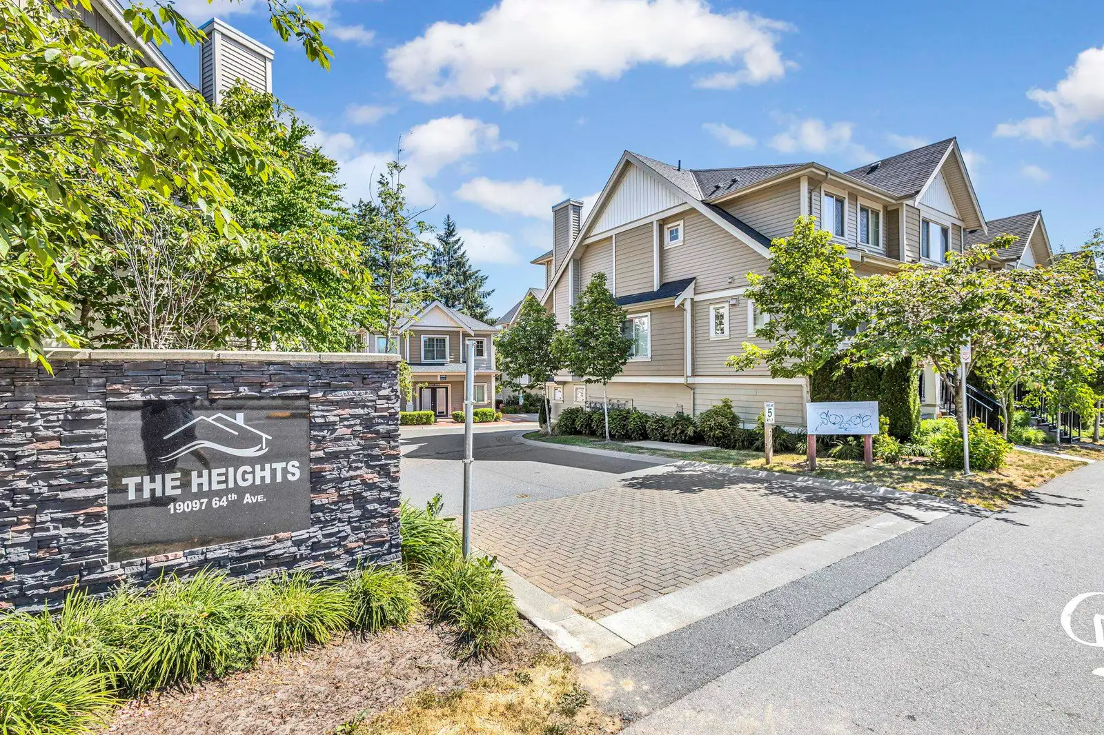 25 19097 64 AVENUE, Surrey BC V3S 6X5