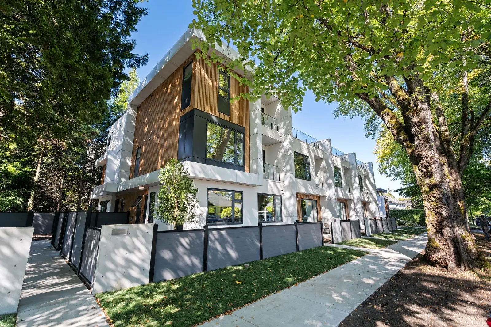 4 1491 DEVONSHIRE CRESCENT, Vancouver BC V6H 2G5