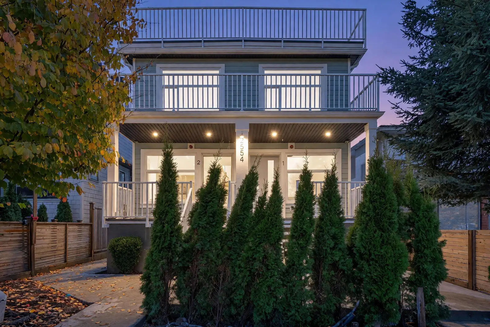 1 2554 DUNDAS STREET, Vancouver BC V5K 1P8