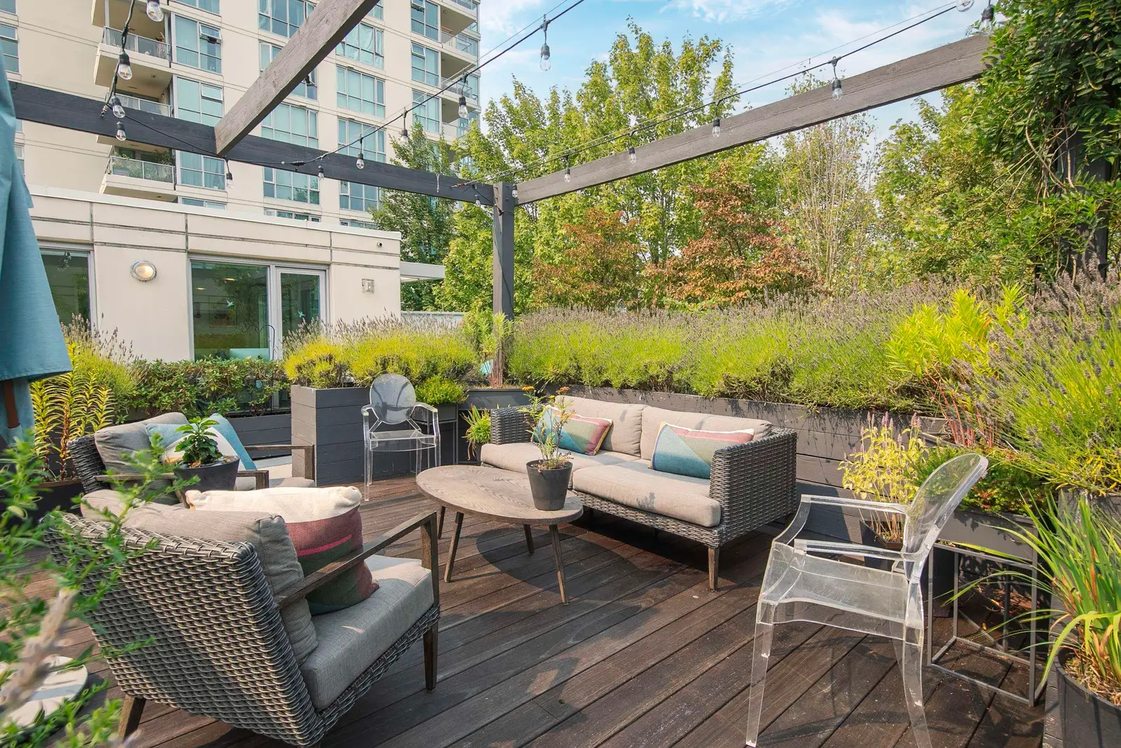 306 125 MILROSS AVENUE, Vancouver BC V6A 0A1