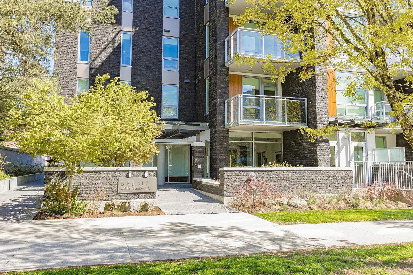 108 5058 CAMBIE STREET, Vancouver BC V5Z 2Z5