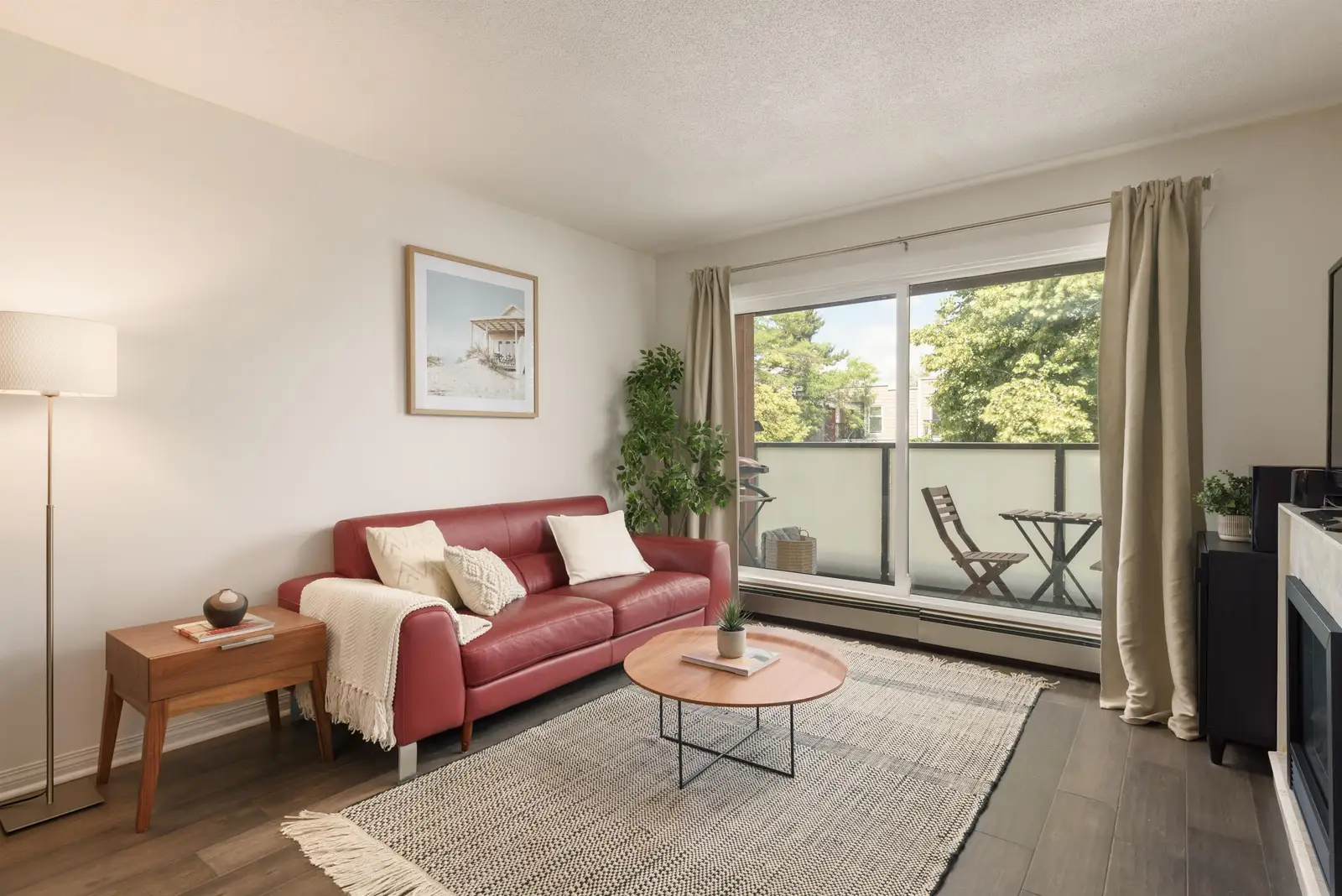 306 570 E 8TH AVENUE, Vancouver BC V5T 1S8