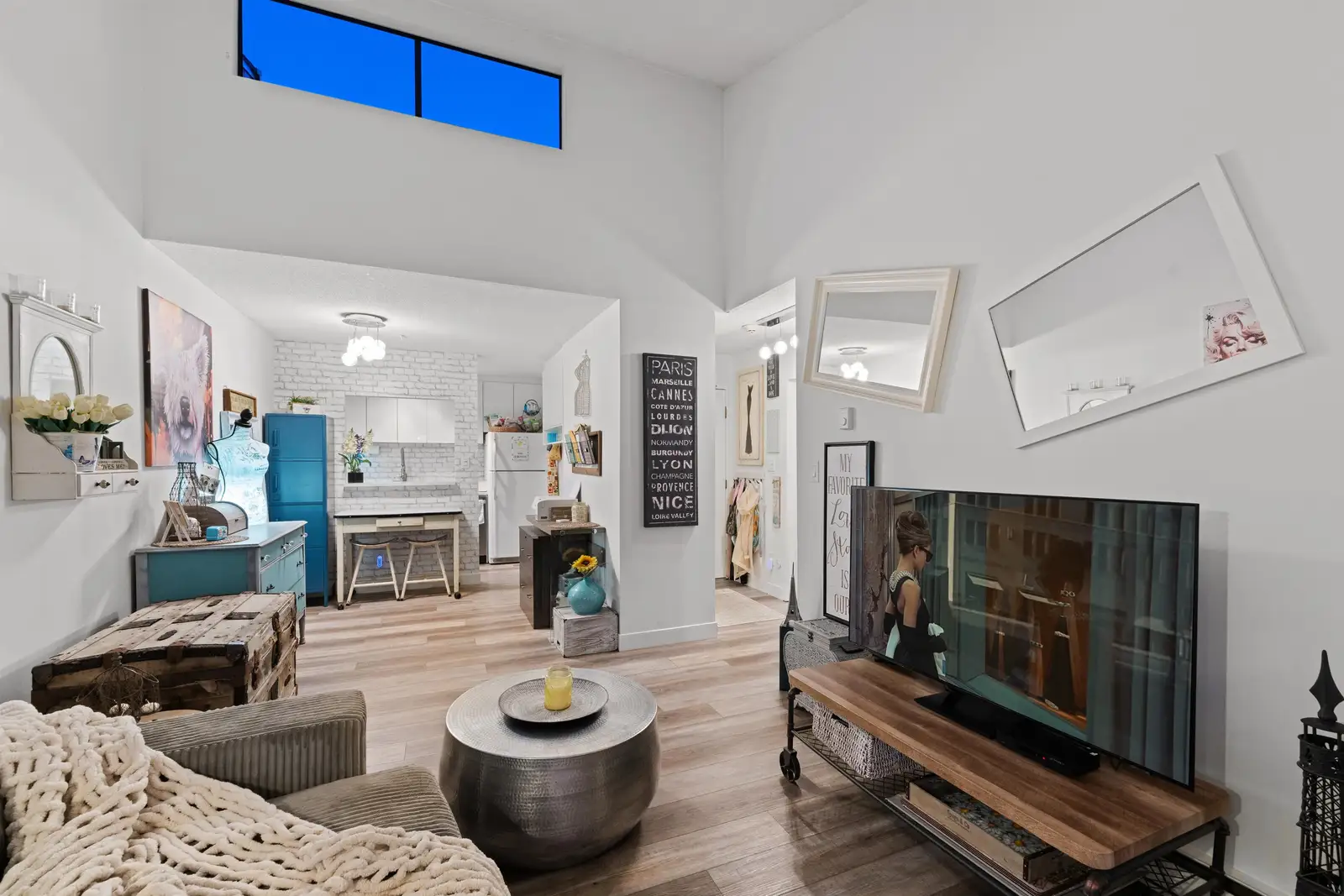 401 2173 W 6 AVENUE, Vancouver BC V6K 1V5