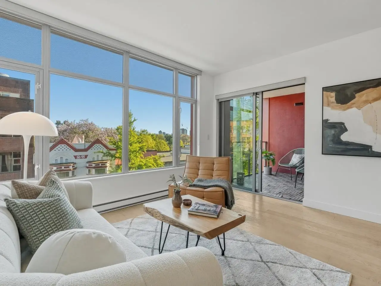 403 71 E PENDER STREET, Vancouver BC V6A 1S9