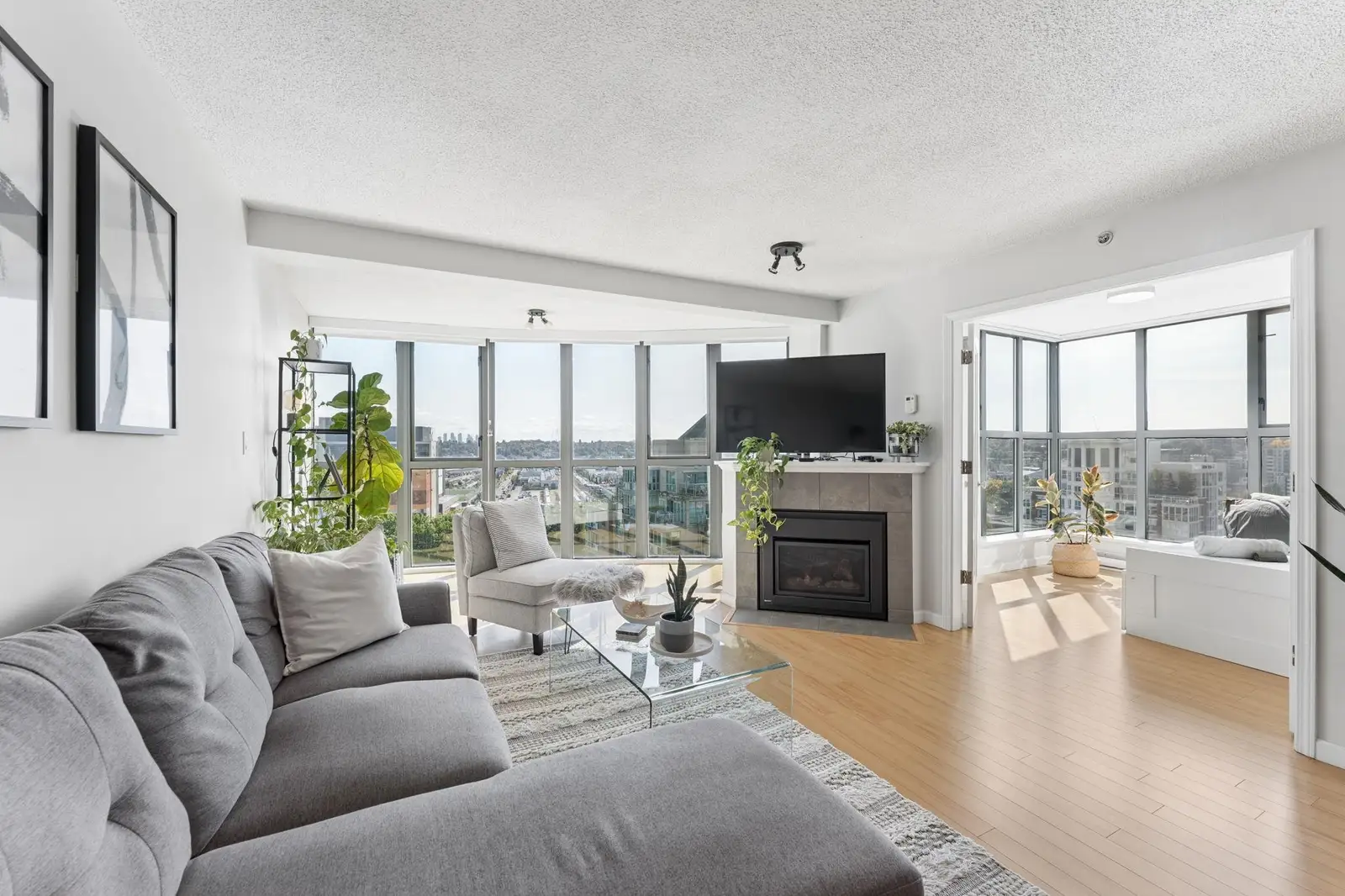 1603 1128 QUEBEC STREET, Vancouver BC V6A 4E1